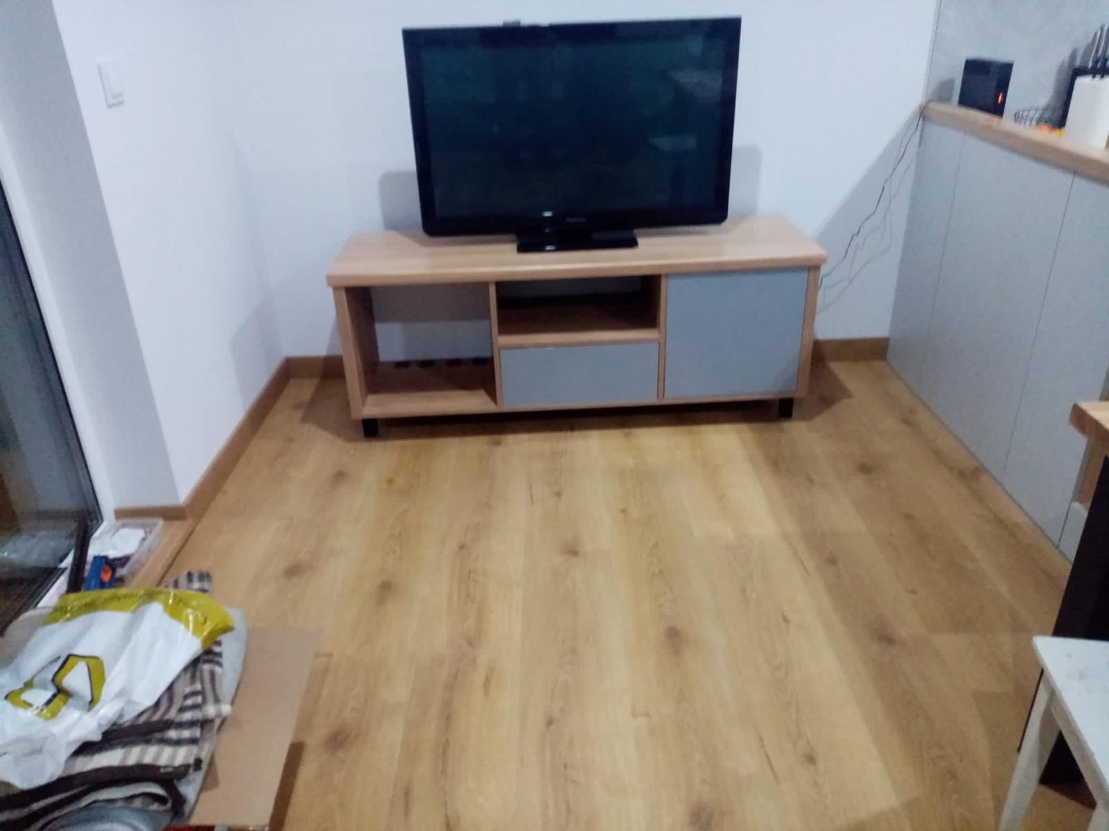 Szafka RTV z szufladami